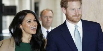 Alldaynews.gr “Χαμός” στο Buckingham – Ο Πρίγκιπας Χάρι “επιτίθεται” στην Βασίλισσα Ελισάβετ