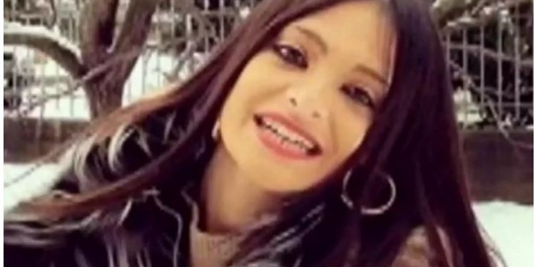 Συγκλονίζει ο σύντροφος της δασκάλας που πέθανε από νευρική ανορεξία! “Έτσι έζησα το τέρας της ασθένειας”[video]