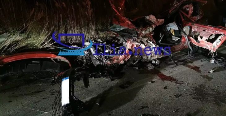 Τροχαίο με Νεκρούς 2 25χρονους-Μια άμορφη μάζα άνθρωποι και λαμαρίνες![Σοκαριστικές Εικόνες]