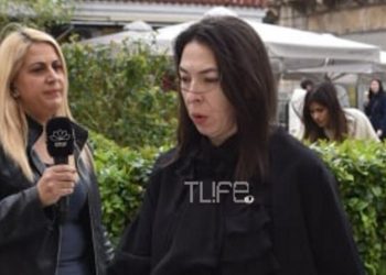 Συντετριμμένη στο παρεκκλήσι της Μητρόπολης η Αλίκη Κατσαβού-Σήμερα θα είχαν επέτειο Γάμου[photos]