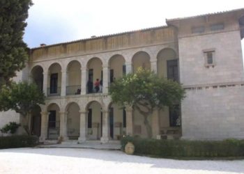 Η απίστευτη ιστορία με την κόρη της Δούκισσας στην Πεντέλη