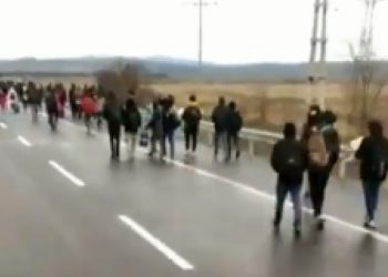 Συμβαίνει Τώρα: Nέα επίθεση από τα Ύψαλα Τουρκίας στους Κήπους του Έβρου ετοιμάζουν οι Τούρκοι με αλλοδαπούς[vdeo]
