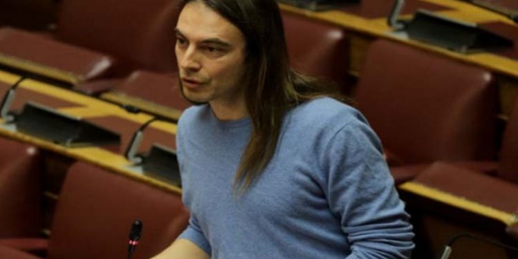 Alldaynews.gr Να στείλουμε τους μετανάστες σε έρημα χωριά να κόβουν ξύλα για ηλικιωμένους