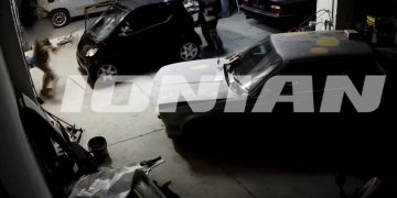 Alldaynews.gr Καρέ καρέ η δολοφονία του 41χρονου στο φανοποιείο! Σοκαριστικό βίντεο