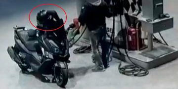 Alldaynews.gr Καρέ καρέ ο ληστής αστυνομικός εν ώρα δράσης σε βίντεο ντοκουμέντο – Είχε πάθος με τον τζόγο