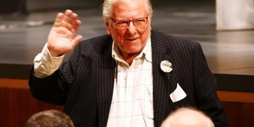 Alldaynews.gr Πέθανε ο αγαπημένος ηθοποιός Κώστας Βουτσάς