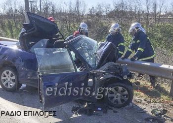 Τραγωδία: Τέσσερις άνθρωποι έχασαν την ζωή τους στην άσφαλτο (pics)