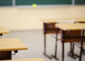 Λάρισα: Τρόμαξε όταν είδε την 16χρονη κόρη της μετά το βραδινό πάρτι στο φροντιστήριό της!