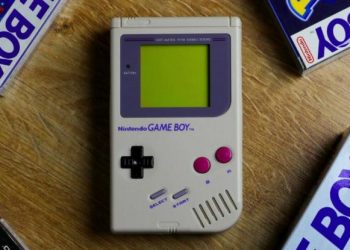 Η Nintendo έστειλε καινούργιο κλασσικό Game Boy πολλών χιλιάδων ευρώ σε 95χρονη gamer!
