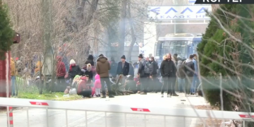 Alldaynews.gr Μεταναστευτικό: Χημικά και χειροβομβίδες κρότου – λάμψης στα σύνορα με την Τουρκία