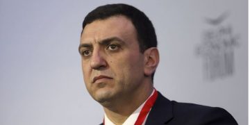 Alldaynews.gr Κορονοϊός: Νοσοκομειακός γιατρός διαψεύδει Κικίλια – «Ανοχύρωτη η χώρα»