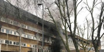 Συναγερμός στο Λονδίνο: Έκρηξη σε μεγάλη αγορά (pics)