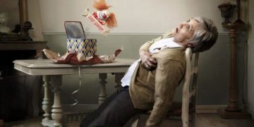 Alldaynews.gr Τρεις “ασθένειες” που πάθαινε η μάνα μου όταν ήθελε να μας ηρεμήσει – Θεατρικό για καρδιά, πίεση και λιποθυμία