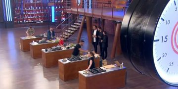 Διαγωνιζόμενη έμαθε στο MasterChef ότι είναι έγκυος (vid)
