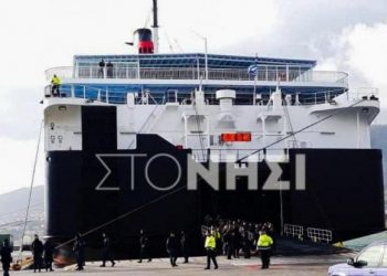 Λιμενικοί έκαναν χειρονομίες στους αστυνομικούς που έφευγαν – «Θα πάμε στον εισαγγελέα» απαντάνε