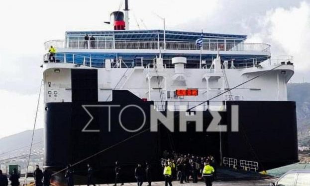 Alldaynews.gr Λιμενικοί έκαναν χειρονομίες στους αστυνομικούς που έφευγαν – «Θα πάμε στον εισαγγελέα» απαντάνε