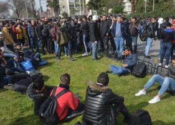 Έβρος: Πάνω από 3.000 μετανάστες στις Καστανιές – 66 παράνομοι πέρασαν τα ελληνικά σύνορα