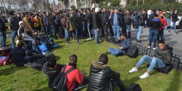 Alldaynews.gr Έβρος: Πάνω από 3.000 μετανάστες στις Καστανιές – 66 παράνομοι πέρασαν τα ελληνικά σύνορα