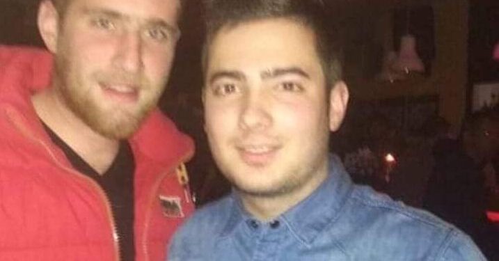 Alldaynews.gr Σπαραγμός για τον Νίκο Γιαννόπουλο και Ιωάννη Βαλογιάννη-Ο Νίκος είχε χάσει πέρσι τον αδερφό του σε τροχαίο