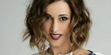 Alldaynews.gr Θρηνεί η Ελένη Πέτα για τον θάνατο του αδερφού της-Σκοτώθηκε με μηχανή σε τροχαίο