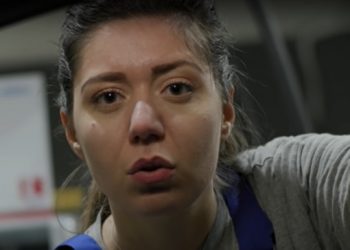 «Δεν σε ικανοποίησε ο άντρας σου χθες;» Τρεις μαρτυρίες γυναικών για την σεξουαλική παρενόχληση στη δουλειά (video)