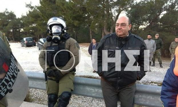 Alldaynews.gr Άνανδρο πισώπλατο χτύπημα ΜΑΤτζήδων με γκλομπ στο κεφάλι καταγγέλλει ο ίδιος ο Δήμαρχος!