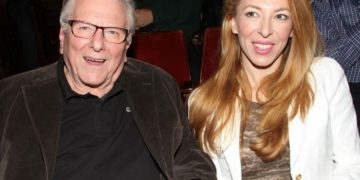 Alldaynews.gr Κώστας Βουτσάς: Η συγκινητική ανάρτηση της Αλίκης Κατσαβού προκάλεσε ρίγος