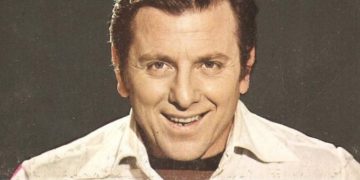 Alldaynews.gr Δεν θέλω να φύγεις ρε Κώστα. Κανείς μας δεν θέλει