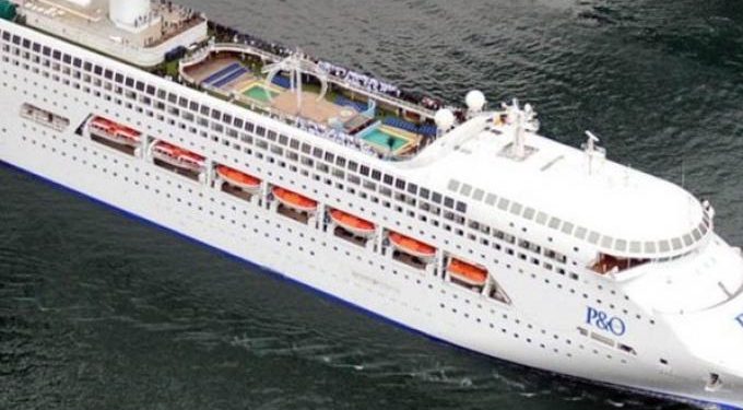 Σε καραντίνα κρουαζιερόπλοιο με 3.711 επιβάτες λόγω Κορονοϊού