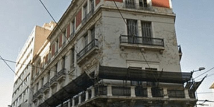 Alldaynews.gr Στα χέρια Τρικαλινών πανέμορφο νεοκλασικό της Αθήνας