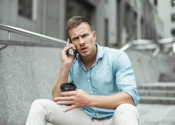 Δικαστική απόφαση: Το διάλειμμα για καφέ και τσιγάρο στη δουλειά θα… αφαιρείται από το μισθό!