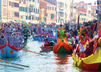 Ο κοροναϊός “βούλιαξε” το καρναβάλι της Βενετίας! Ανακοινώθηκε η ακύρωση του