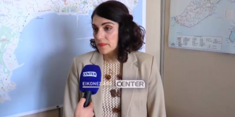 Alldaynews.gr Παίρνει διαστάσεις ο ξυλοδαρμός μαθητή από δύο συμμαθητές του σε διάλειμμα! “Ήταν 4 εκπαιδευτικοί παρόντες” (Βίντεο)