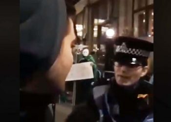 Έλληνας βρίζει χυδαία Βρετανό αστυνομικό και αυτός τον αποστομώνει στα Ελληνικά (video)