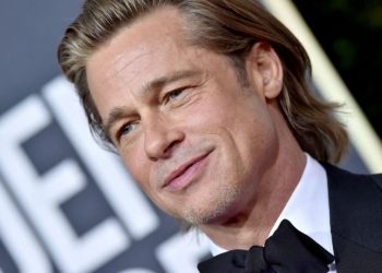 Ο Brad Pitt πήρε το βραβείο του καλύτερου… τρολαρίσματος της βρετανικής βασιλικής οικογένειας! (video)
