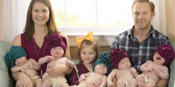 Alldaynews.gr Πώς να τρομάξεις υποψήφιους γονείς: Δείξε αυτό το βίντεο! Ταΐζουν και κάνουν μπάνιο πεντάδυμα