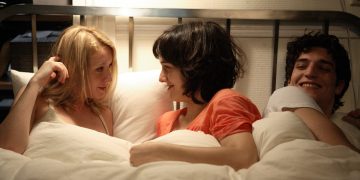 Μια γυναίκα εξομολογείται: “Γιατί έκανα δώρο στον σύζυγό μου ένα τρίο”