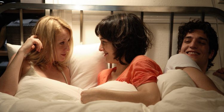 Μια γυναίκα εξομολογείται: “Γιατί έκανα δώρο στον σύζυγό μου ένα τρίο”