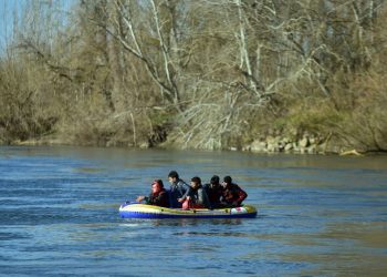 Μαρτυρία Έλληνα εθελοντή στον Έβρο: Έχουμε πόλεμο – Φυλάμε Θερμοπύλες