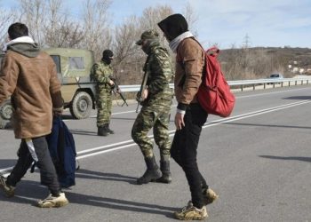 Έβρος. ΤΩΡΑ: Μετανάστες κλέβουν και καταστρέφουν Ελληνικά χωριά (pics)