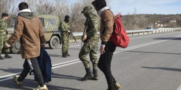 Έβρος. ΤΩΡΑ: Μετανάστες κλέβουν και καταστρέφουν Ελληνικά χωριά (pics)