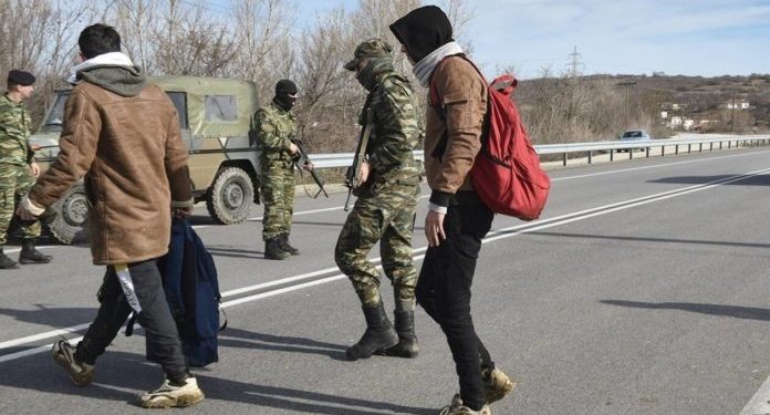 Έβρος. ΤΩΡΑ: Μετανάστες κλέβουν και καταστρέφουν Ελληνικά χωριά (pics)