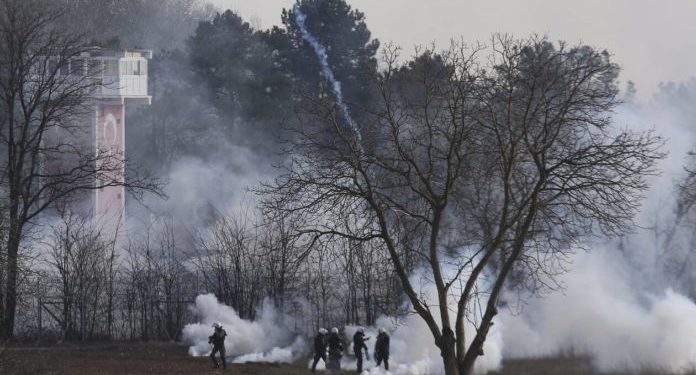 Alldaynews.gr Έβρος: Σόου από τους Τούρκους-Κομάντος περιπολούν στα ελληνοτουρκικά σύνορα