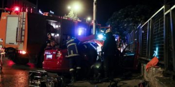 Alldaynews.gr Αττική: Σοβαρό τροχαίο με έναν απεγκλωβισμό