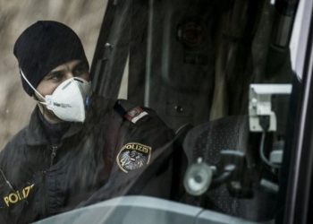 Κορωνοϊός: Σκληρά μέτρα – Αυστρία: Απογορεύονται οι συναθροίσεις άνω των 5 ατόμων! Κατέβασε στρατό στους δρόμους η Σερβία