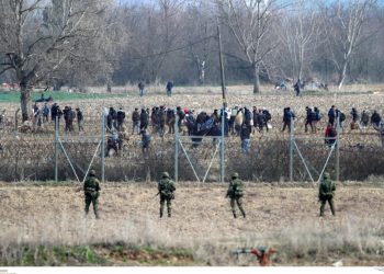 Προειδοποίηση από Ρωσία: Η Τουρκία προωθεί 130.000 πρόσφυγες και μετανάστες προς την Ελλάδα