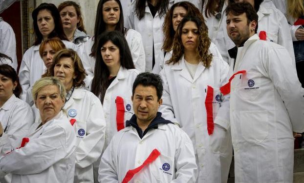 Alldaynews.gr Κείμενο-κόλαφος 200 γιατρών ΕΣΥ: Γιατί οι ειδικοί του υπ. Υγείας κρύβουν τη μισή αλήθεια; – 7 «καυτά» ερωτήματα