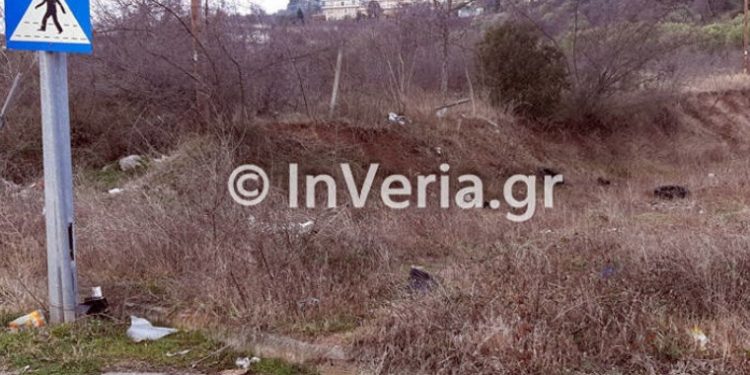 Νέο Θρίλερ: Βρέθηκε  Ημίγυμvη γυναίκα Νεκρή απέναντι από σχολείο