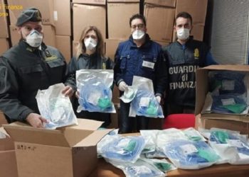 Ανκόνα: Κατασχέθηκαν ιατρικοί αναπνευστήρες με προορισμό την Ελλάδα (pics)