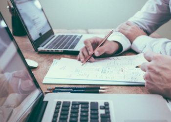 Τριπλό “κούρεμα” 25% σε φόρους και εισφορές